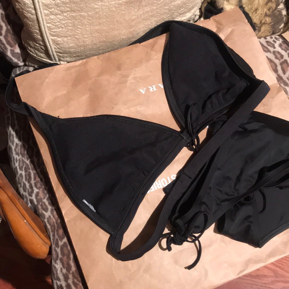 Swimsuits - Picture 3 of 4